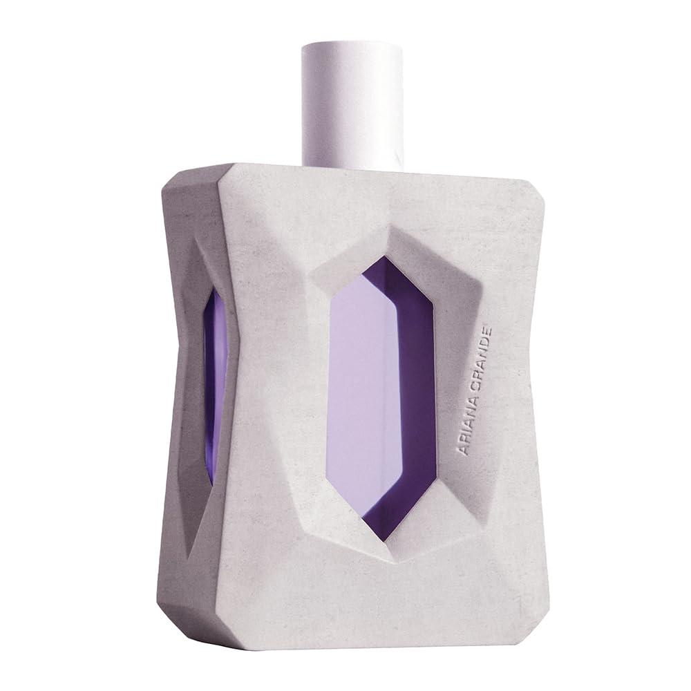 Ariana vs. Versace: Tested Perfumes For Women - Fruity Musk Showdown