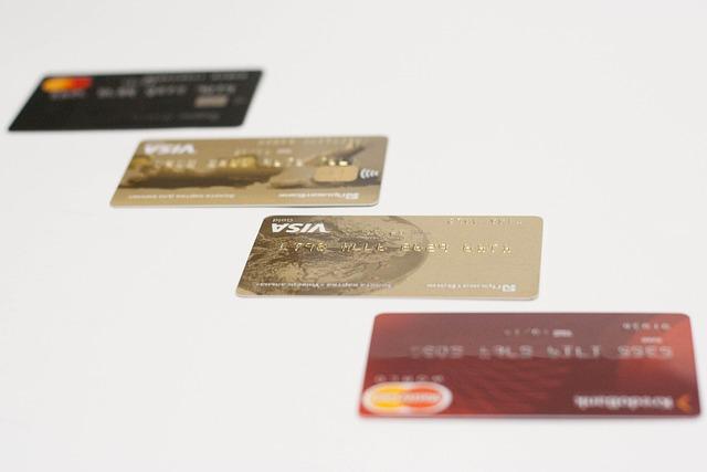 best student Credit‍ Cards for New Graduates: Build Credit, ⁤Earn ⁢Rewards